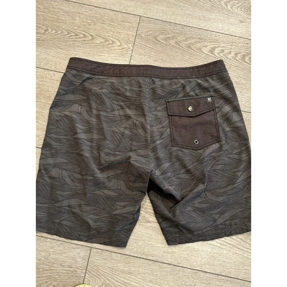 Linksoul Hybrid Shorts Mens 34 Gray Black Palm Swim Trunks‎ Golf Preppy